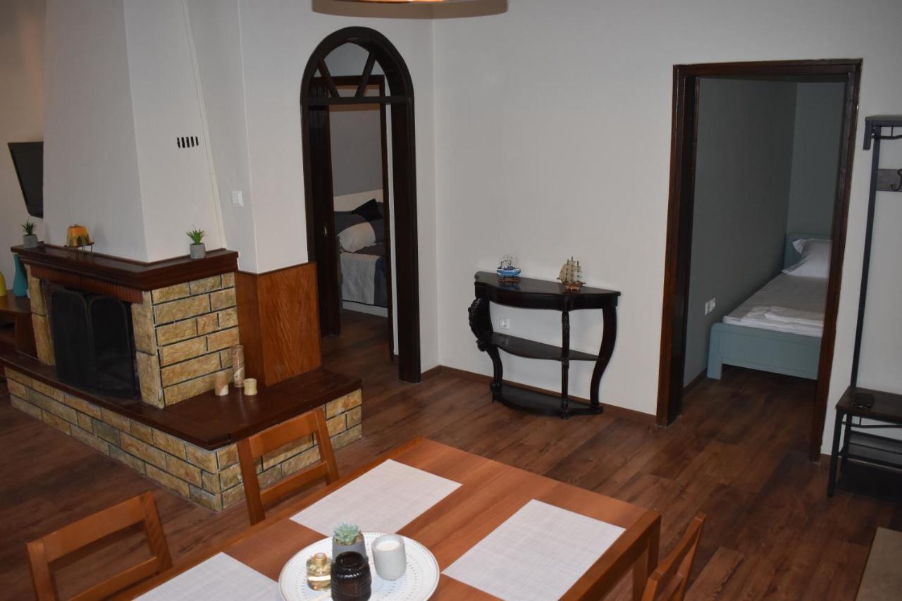 הוילה Néa Ankhíalos Betty'S Garden House מראה חיצוני תמונה