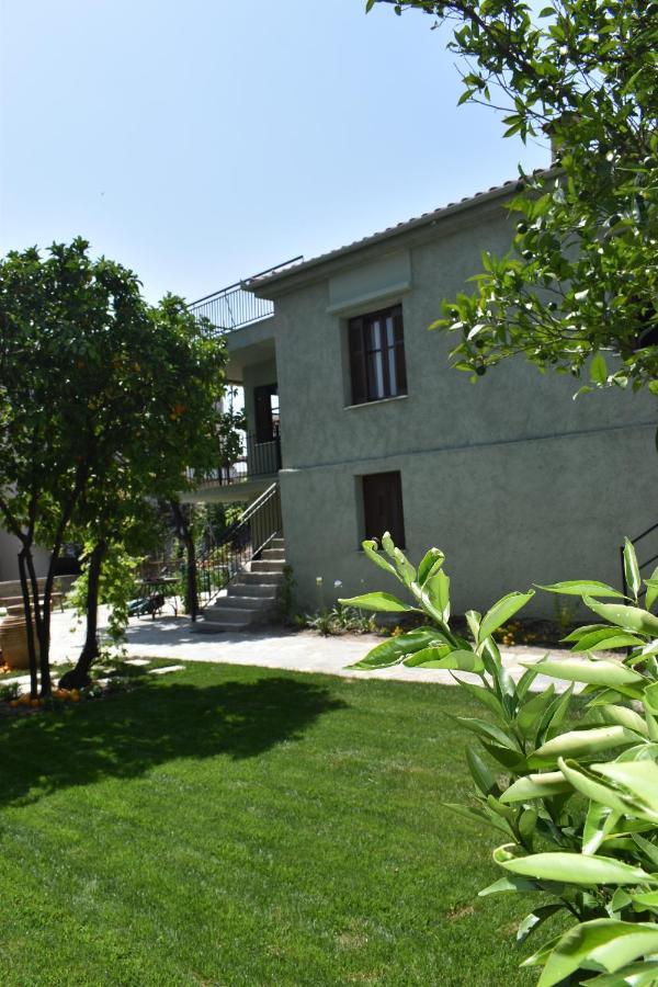 הוילה Néa Ankhíalos Betty'S Garden House מראה חיצוני תמונה